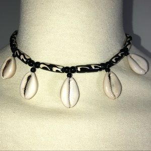Choker Necklace Bovine Beads & Cowrie Shell 18"